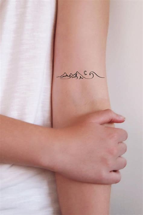Minimalist Line Tattoos Minimalisttattoos Inspiration Tattoos Dövmeli Kadın Mini Tattoos