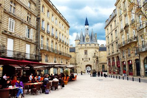 8 Fun And Iconic Things To Do In Bordeaux