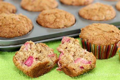 Delicious Whole Wheat Rhubarb Muffins Mom Vs The Boys Recipe