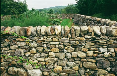 How To Build A Dry Stone Wall Ehow