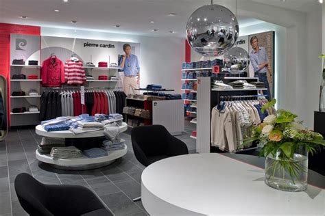 Small Boutique Clothing Store Interior Design Layout Boutique Store