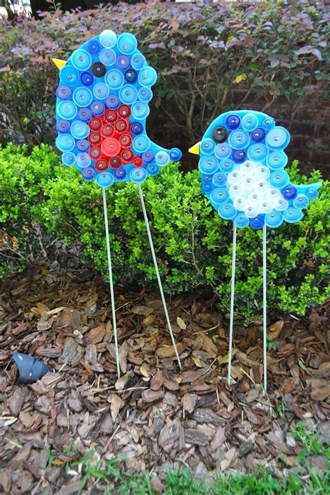 A gallery of creative mosaic garden decoration ideas that you can add to your home garden today! Creative Decorations with Recycled Items to Turn your ...