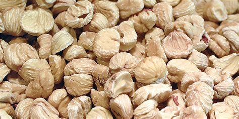 Castagne secche in pentola a pressione. Cuocere le castagne secche nella pentola a pressione