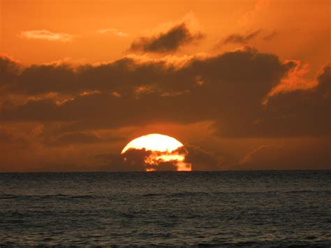Tropical sunset at Paradise Cove Luau | Aulani resort, Hawaii travel, Pretty places