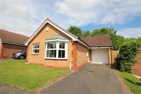 Avenbury Drive Solihull B91 2 Bedroom Detached Bungalow SSTC In