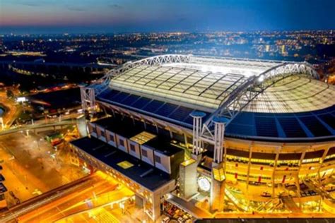 © disediakan oleh kompas.com trofi kejuaraan sepak bola euro 2020 ditampilkan selama sesi football in the city interiors sebagai bagian dari st. Ini Profil Tuan Rumah Euro 2020 (21): Johan Cruijff Arena ...