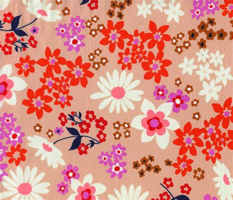 M0016 011 Playful Vintage Floral Pink Lawn Fabric Cottonsteel