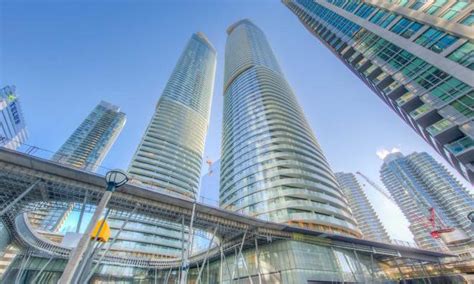 Toronto Is Home To One Of The 10 Most Beautiful Skyscrapers In The