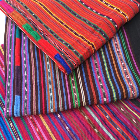 Guatemalan Fabrics Make It A Globally Styled Holiday Season ️💚💙