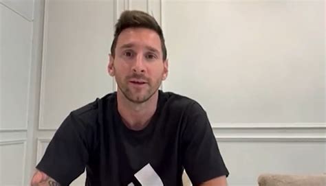 Video Lionel Messi Sends Luis Suarez Message During Nacional