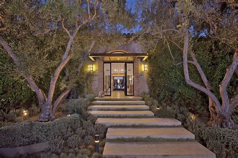 Berkshire hathaway homeservices (via zillow). A New House For Kylie Jenner In Hidden Hills, CA - Celebrity - Trulia Blog