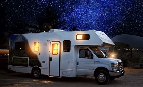 Best Rv To Live In Full Time Things To Consider Camperism