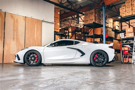 Arctic White C8 Corvette Lowered On Vr Forged D01 Wheels Vivid Racing
