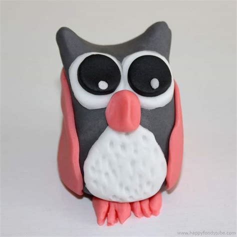 How To Make A Sugar Paste Fondant Owl Cake Topper Happy Foods Tube