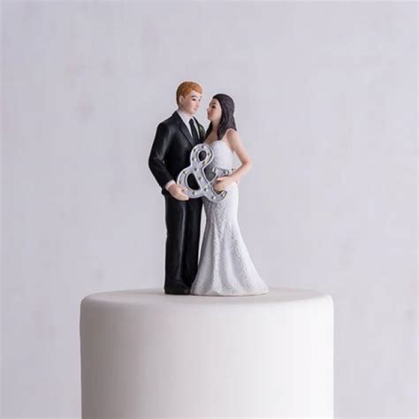 Personalized Wedding Cake Topper Wedding Couple Modern Wedding Cake
