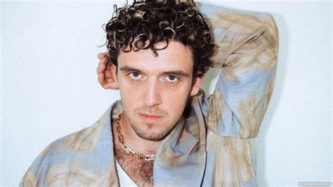 Lauv On Exploring His Sexuality I M Gay But I M Not Gay But I M Gay