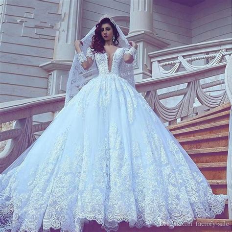 2018 New Design Ball Gown Lace Wedding Dresses Deep
