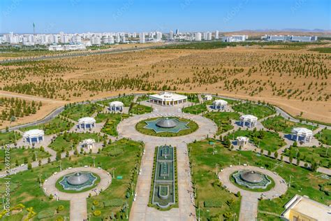 Foto De Ashgabat Turkmenistan City Scape Skyline Of Beautiful
