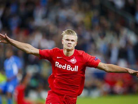 Erling haaland of norway looks on during an international friendly match between norway and greece at estadio la rosaleda on june 06, 2021 in malaga, spain. Erling Haaland im Porträt: Der Riese, den Rose zappeln ...