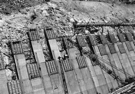 Hoover Dam In Arizona By Henry John Kaiser Gordon Kaufmann Hoover Dam