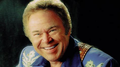 Country Music Legend And Hee Haw Star Roy Clark Dead At 85 Huffpost