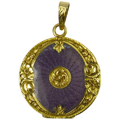Oval Locket Pendant Necklace 18k Yellow Gold Purple Enamel Peridot