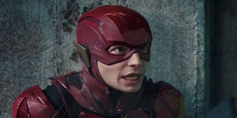 The Flash Movie Shows Off Barry Allens New Suit