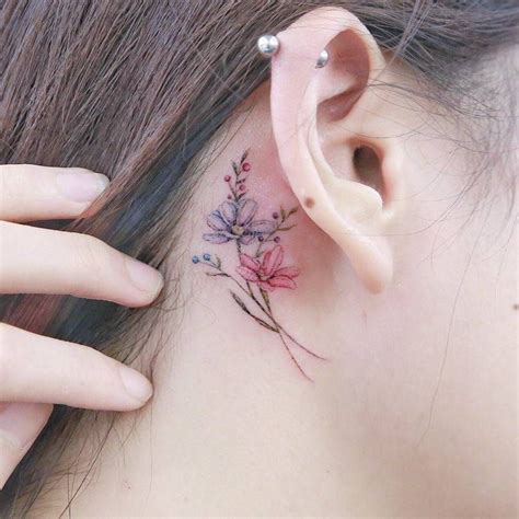 Flower Tattoos Behind The Right Ear Tatuaje De Color Pastel