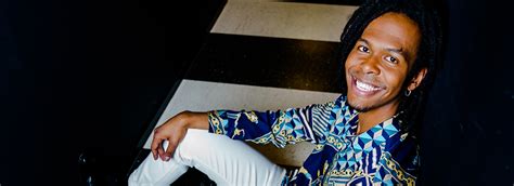 He began his career in 2011 when he formed a duo with his brother and they released their only studio album. Jeangu Macrooy presenteert Songfestival-lied in De Wereld ...