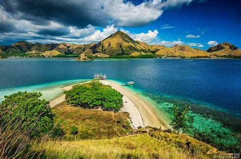 Maybe you would like to learn more about one of these? Romantic Pulau Kelor Labuan Bajo, Romantisme Sepi di ...