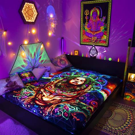 Top 5 Trippy Room Decor Ideas để Thêm Màu Sắc Vào Không Gian Sống Của Bạn