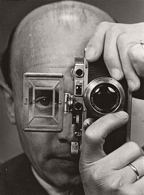 10 Iconic Bandw Photos Of Photographers Self Portraits Monovisions