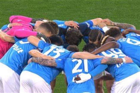 Calcio Napoli Ritorno Con Leintracht Per Scrivere La Storia Napoli Zon
