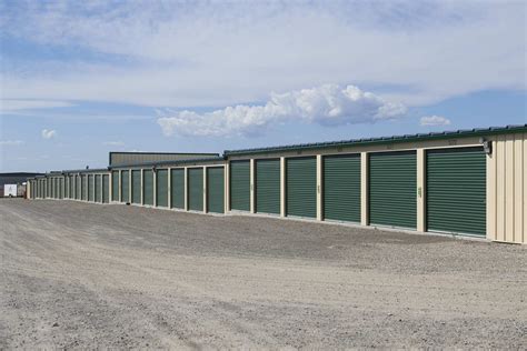 Calgary Self Storage Units At 130 Commercial Ct Calgary Ab