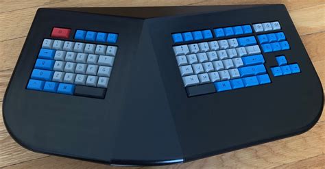Whether it's lasers or magnets, the best gaming keyboards have it all. Building a better keyboard - miker.org
