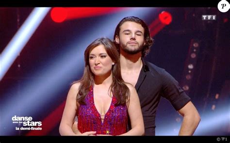 Elsa Esnoult et Anthony Colette dans l'émission Danse avec les stars 10