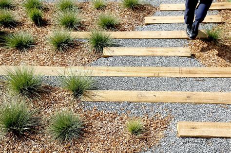 Gravel And Timber Stairs Landscape Timbers Landscape Timber Edging