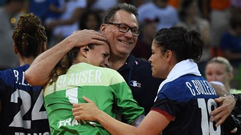 Triple tenant du titre, le club hongrois. "Laura Glauser a sauvé la France" - Eurosport