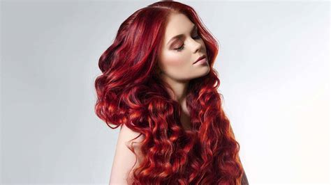 How To Get A Bright Cherry Red Hair Color Loréal Paris