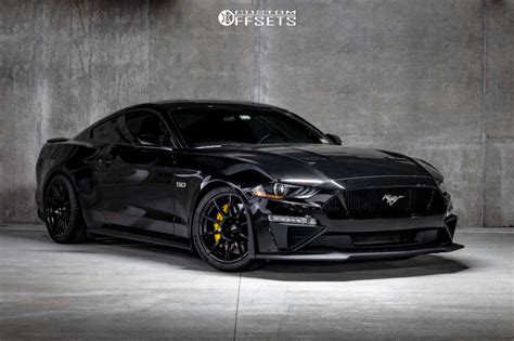 2020 Ford Mustang With 19x11 26 Apex Sm 10 And 30530r19 Michelin Pilot