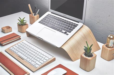 Grovemade Debuts New Maple And Walnut Wood Laptop Stands Macrumors