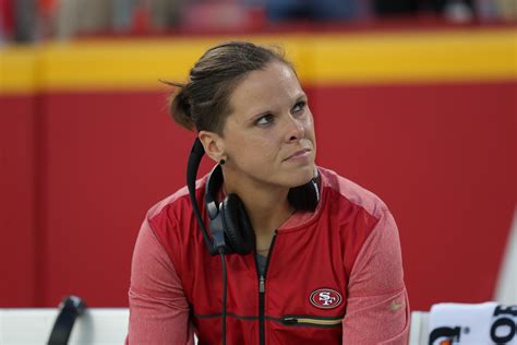 Catch up on/with наверстать, нагнать. San Francisco 49ers' Katie Sowers Becomes NFL's First ...