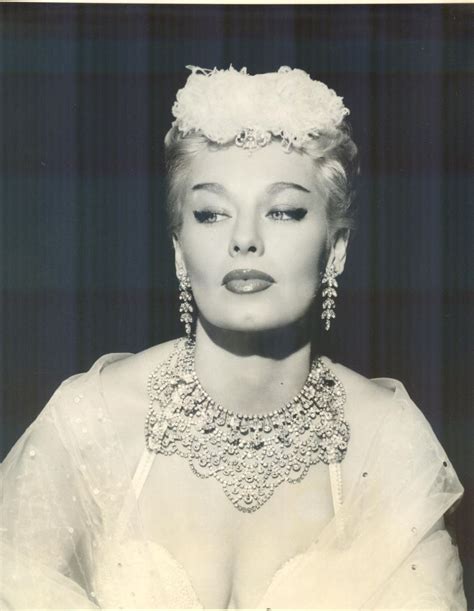 Rare Vintage Photos Of Big City Burlesque Beauties Of The 1950s