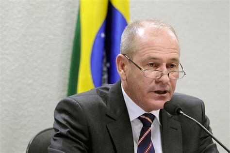 Ex Ministro De Bolsonaro General Fernando Azevedo Desiste De Assumir Cargo No Tse Política
