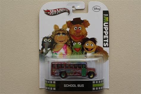 Hot Wheels 2013 Retro Entertainment The Muppets School Bus