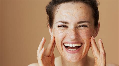Skin Exfoliation All About The Types And The Right Time For It