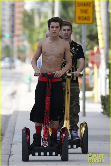 Austin Mahone Goes Shirtless In Miami On His Th Birthday Photo