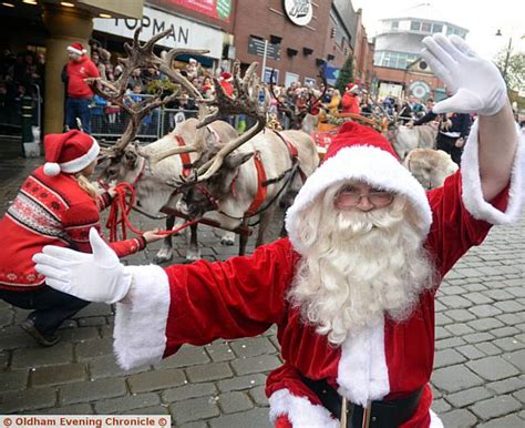 Oldham News News Headlines Santa On Parade For Towns Festive