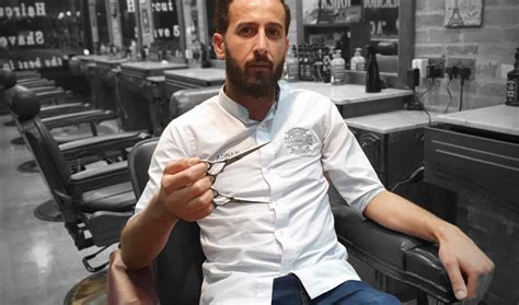 Ucapan sharnaaz ahmad untuk shukri yahaya tya adnan sambut hari jadi suami secara sederhana. Meet the Fellas - Adnan | Dubai Barber | Barbershop for Men