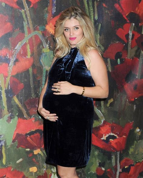 Pregnant Daphne Oz At Take Home A Nude Annual Auction And Dinner In New Free Download Nude